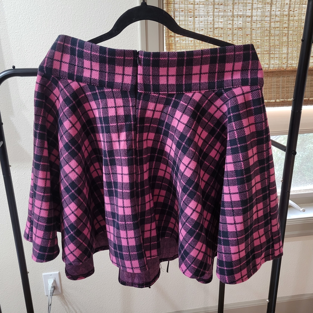 Pink Plaid Flared Mini Skirt - Picture 3 of 4